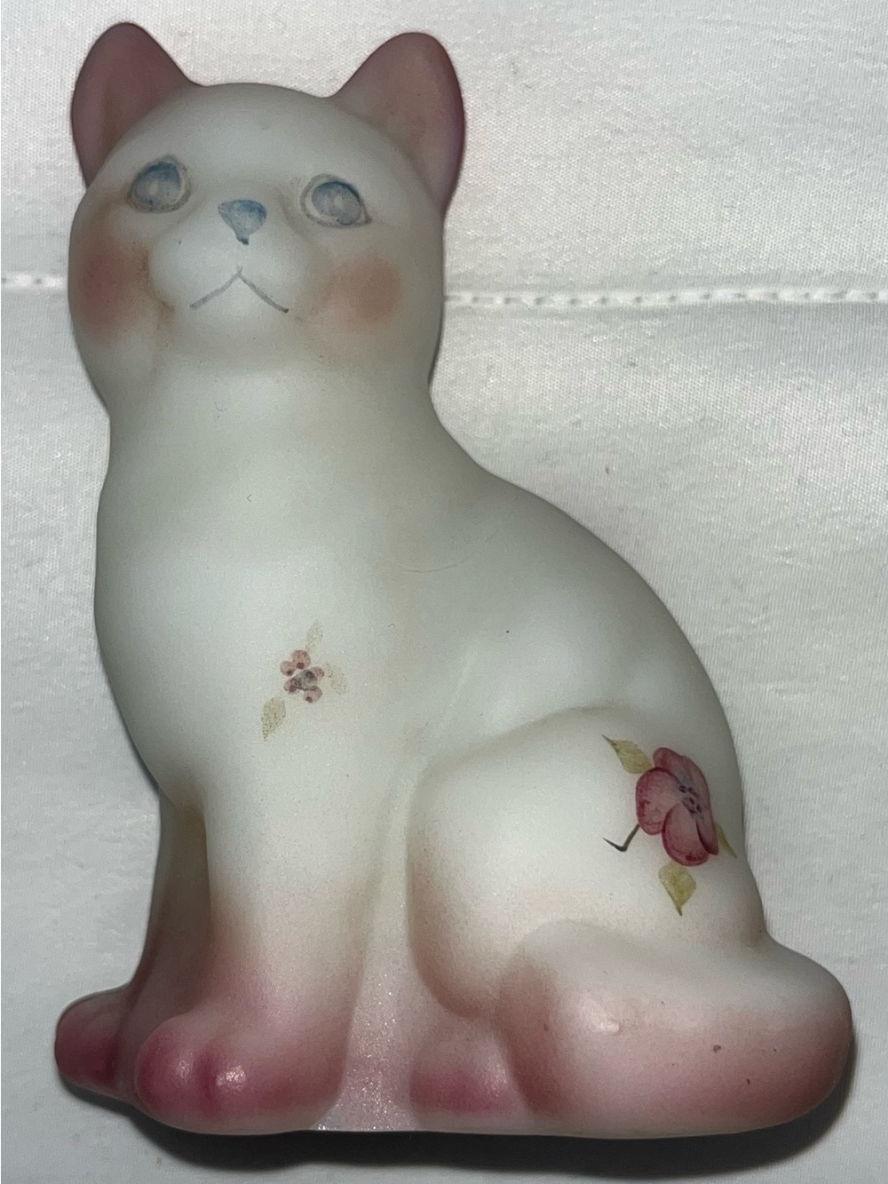 Fenton Glass White Satin Cat Hand-painted by Donna K. - EXCELLENT CONDITION